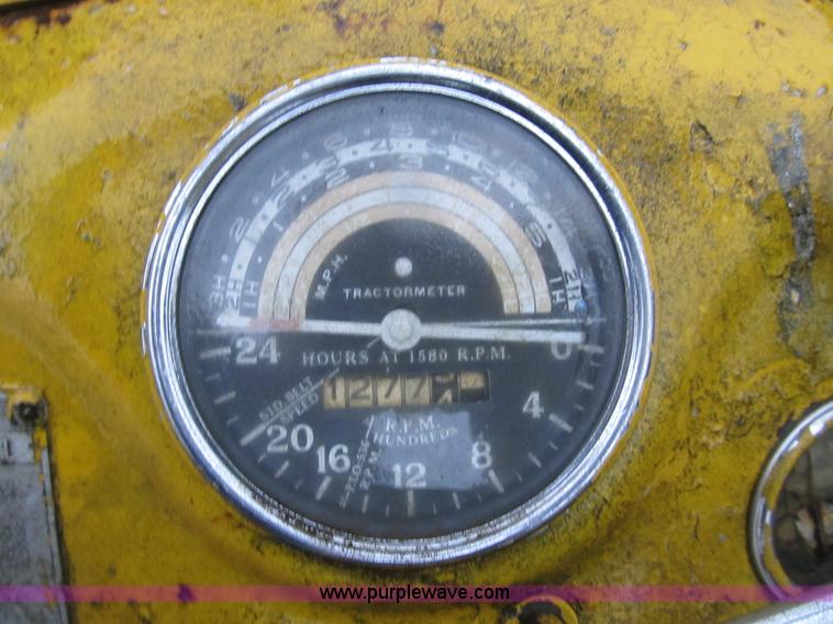 image for item B2928 1959 Massey-Ferguson 202 Industrial Work Bull tractor