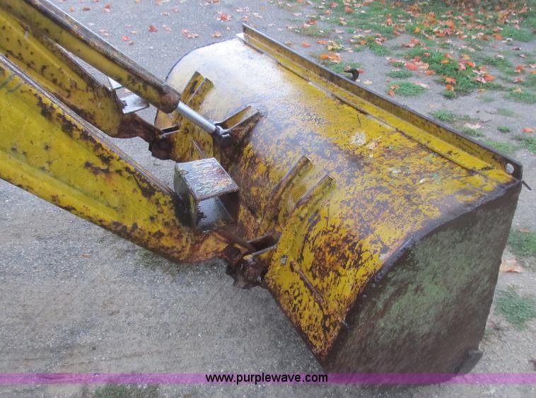 image for item B2928 1959 Massey-Ferguson 202 Industrial Work Bull tractor