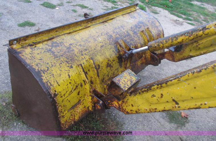 image for item B2928 1959 Massey-Ferguson 202 Industrial Work Bull tractor