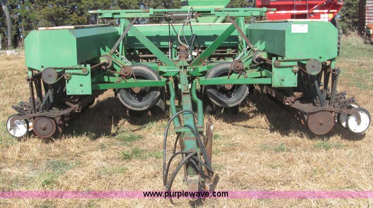 image for item B5254 Great Plains 30' grain drill
