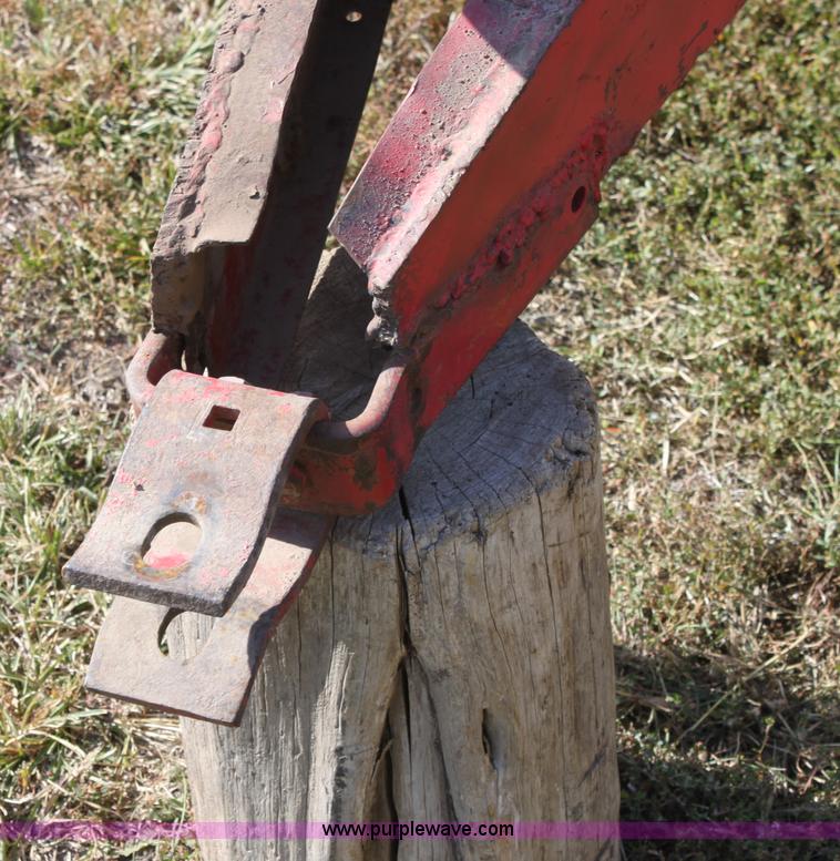 image for item B7412 International 400 Cyclo planter