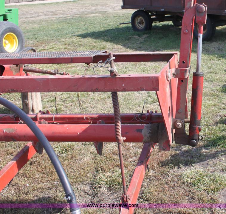 image for item B7412 International 400 Cyclo planter