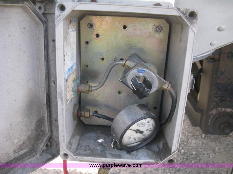 image for item B8262 1997 Timpte spread-axle hopper bottom trailer