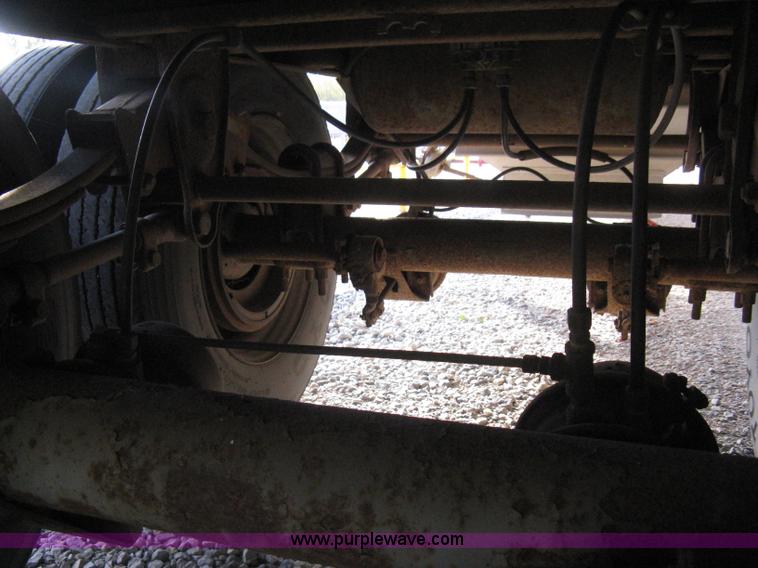 image for item B8271 1994 Wilson DWH-400 hopper bottom aluminum trailer