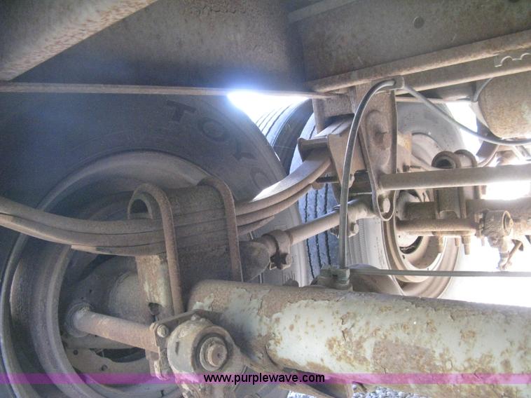 image for item B8271 1994 Wilson DWH-400 hopper bottom aluminum trailer