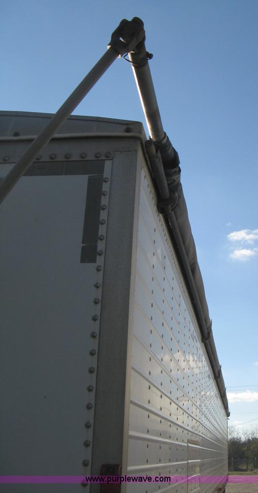 image for item B8271 1994 Wilson DWH-400 hopper bottom aluminum trailer