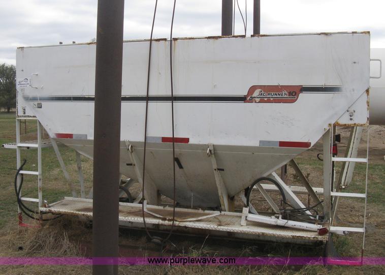 image for item B8275 Willmar Load Runner 10 dry fertilizer box