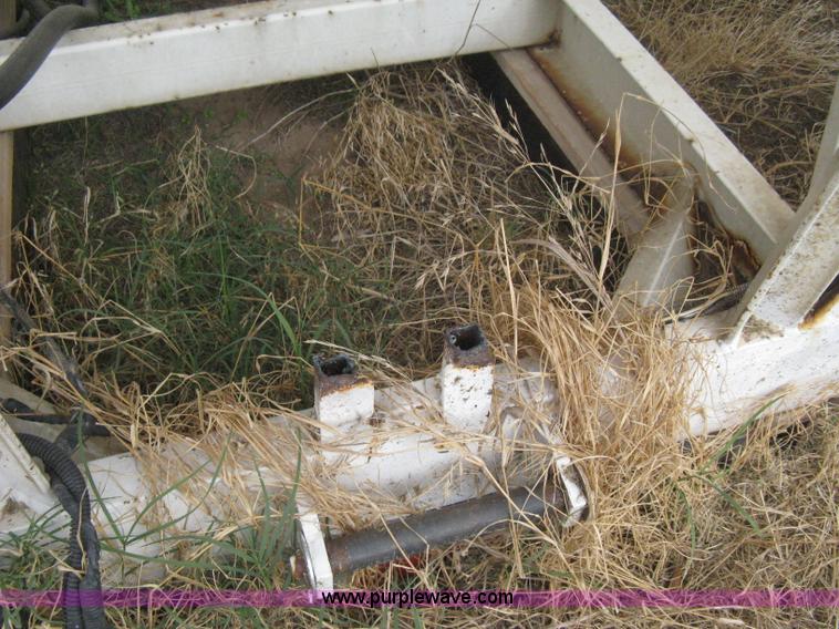 image for item B8275 Willmar Load Runner 10 dry fertilizer box