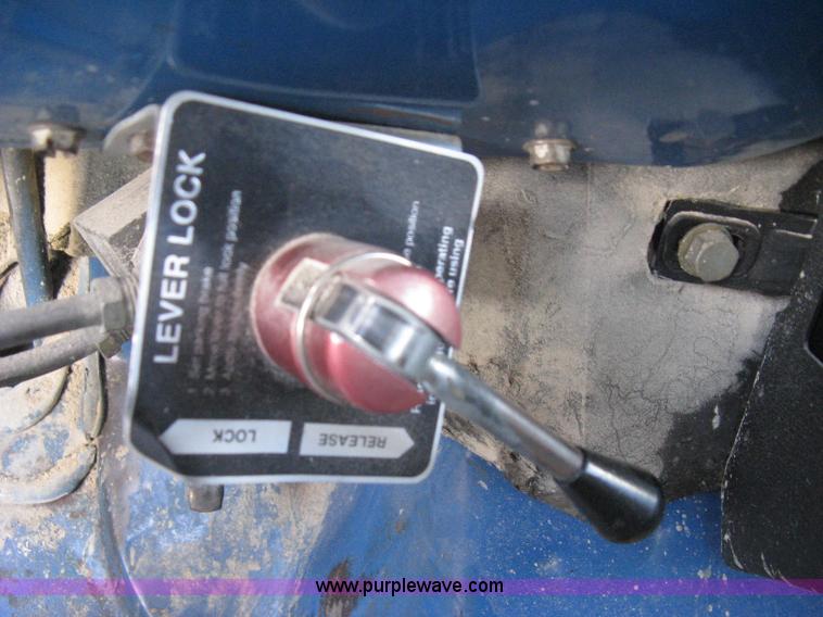 image for item B8276 1979 GMC 6000 V-Eight grain truck