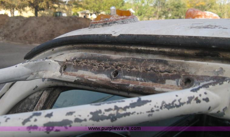 image for item B8276 1979 GMC 6000 V-Eight grain truck