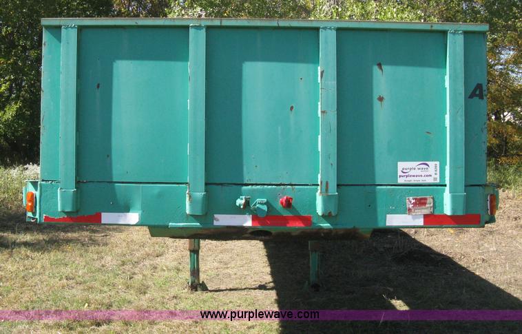 image for item B8289 1984 Fruehauf flatbed trailer