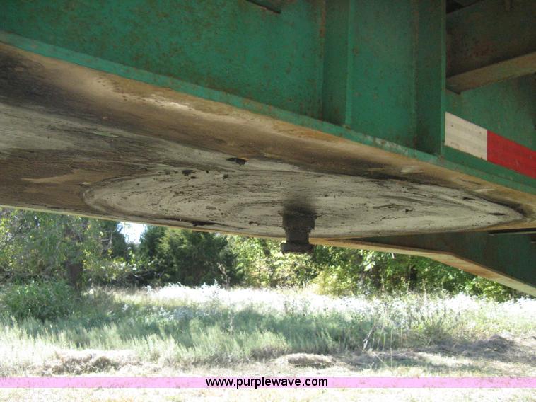 image for item B8289 1984 Fruehauf flatbed trailer