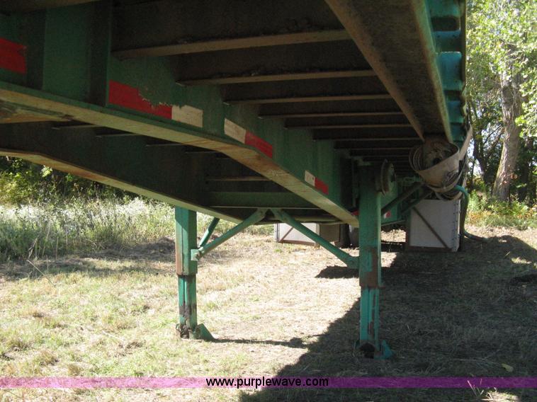 image for item B8289 1984 Fruehauf flatbed trailer