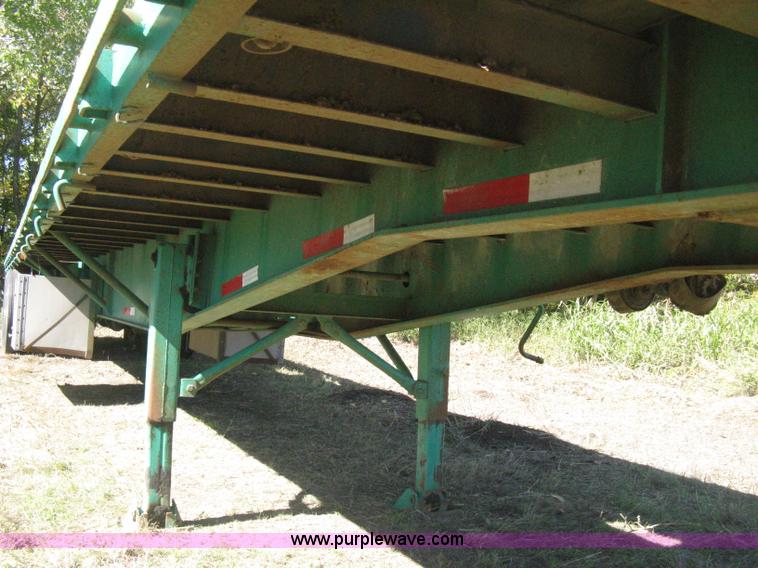 image for item B8289 1984 Fruehauf flatbed trailer