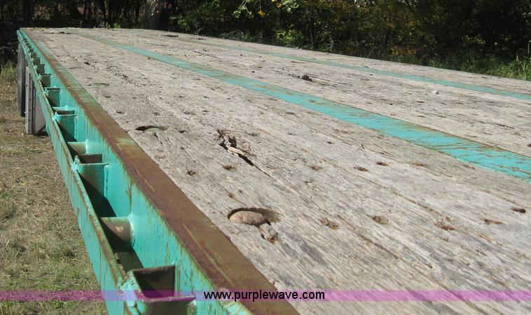 image for item B8289 1984 Fruehauf flatbed trailer