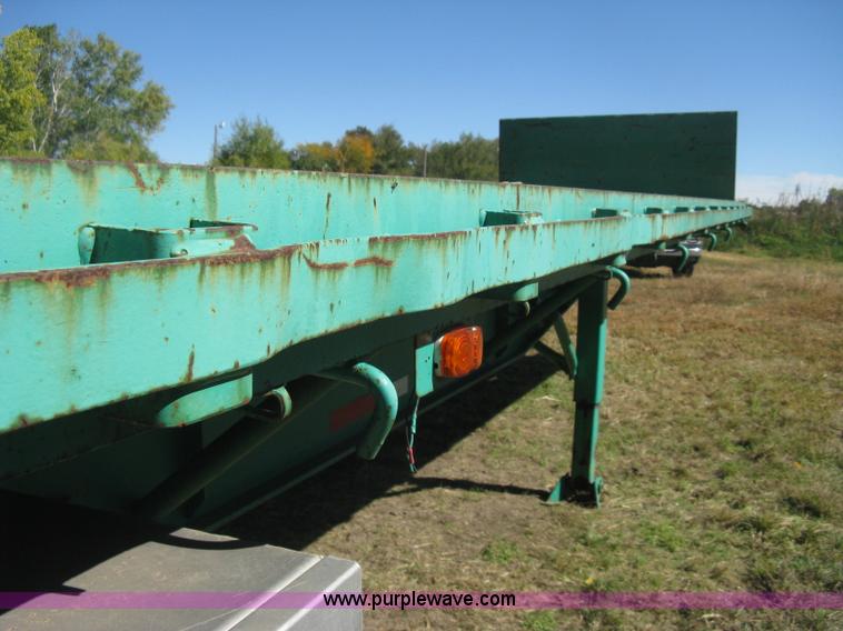 image for item B8289 1984 Fruehauf flatbed trailer