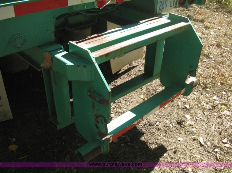 image for item B8289 1984 Fruehauf flatbed trailer