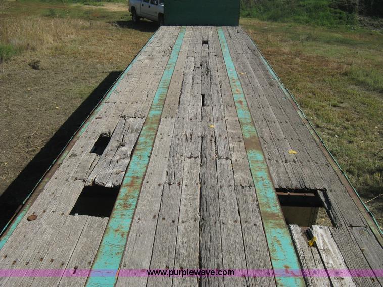 image for item B8289 1984 Fruehauf flatbed trailer