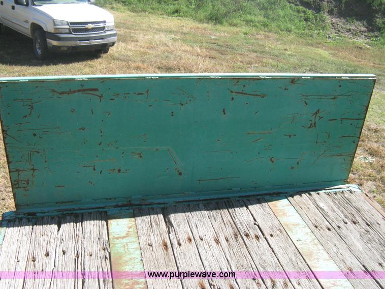 image for item B8289 1984 Fruehauf flatbed trailer