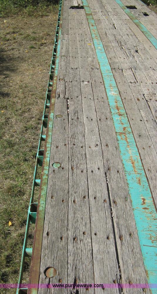 image for item B8289 1984 Fruehauf flatbed trailer