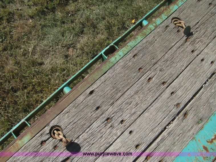 image for item B8289 1984 Fruehauf flatbed trailer