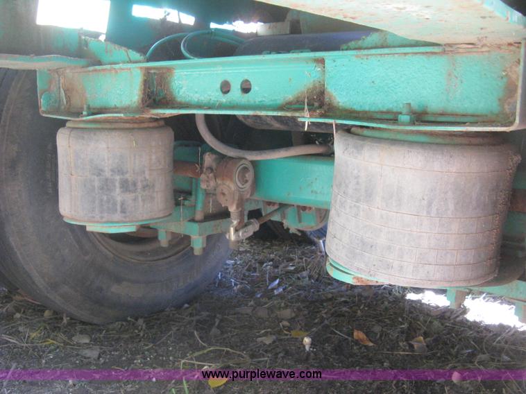 image for item B8289 1984 Fruehauf flatbed trailer