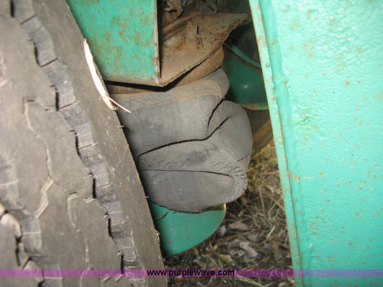 image for item B8289 1984 Fruehauf flatbed trailer