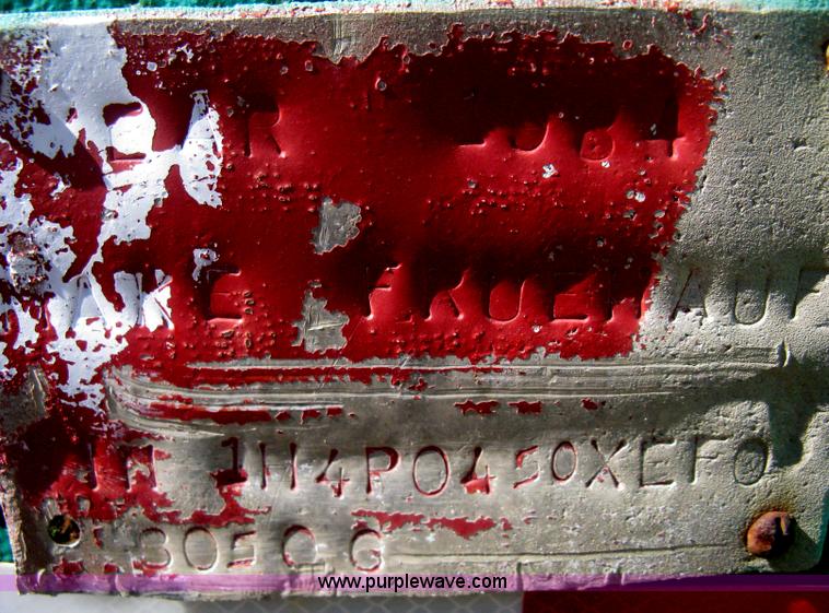 image for item B8289 1984 Fruehauf flatbed trailer