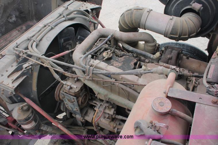 image for item C2681 1991 Volvo White GMC Aero WCA fertilizer tender truck