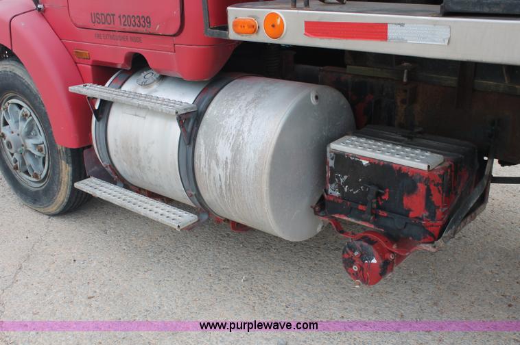 image for item C2681 1991 Volvo White GMC Aero WCA fertilizer tender truck