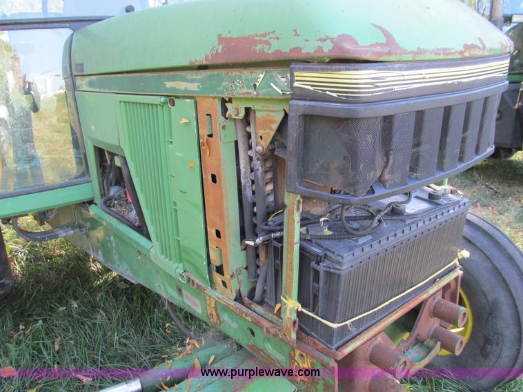 image for item E3533 1994 John Deere 6400 tractor