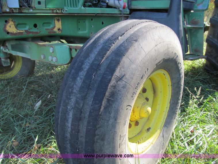 image for item E3534 1994 John Deere 6400 tractor