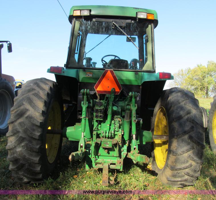 image for item E3535 1994 John Deere 7200 MFWD tractor