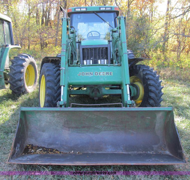 image for item E3535 1994 John Deere 7200 MFWD tractor