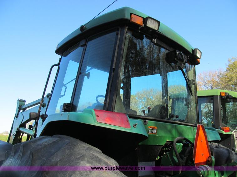 image for item E3535 1994 John Deere 7200 MFWD tractor