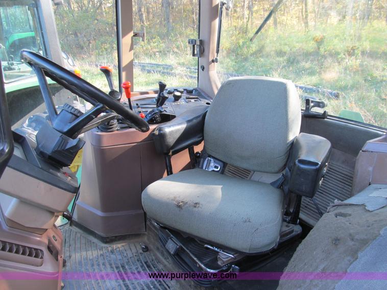image for item E3535 1994 John Deere 7200 MFWD tractor