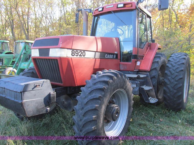 image for item E3536 1997 Case IH 8920 MFWD tractor