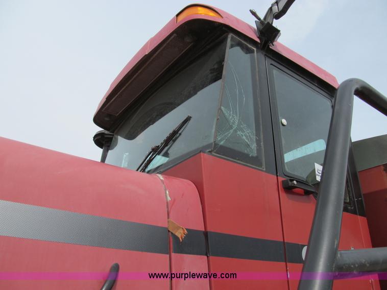 image for item E3537 2000 Case IH Titan FLX3300B dry floater truck