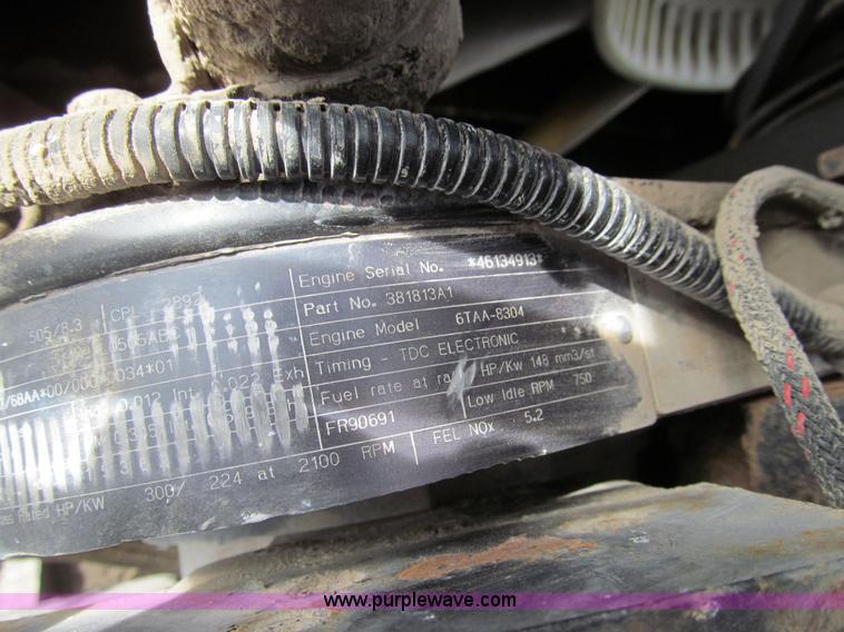 image for item E3537 2000 Case IH Titan FLX3300B dry floater truck