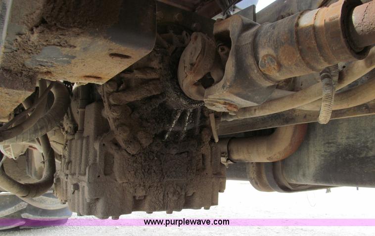 image for item E3537 2000 Case IH Titan FLX3300B dry floater truck