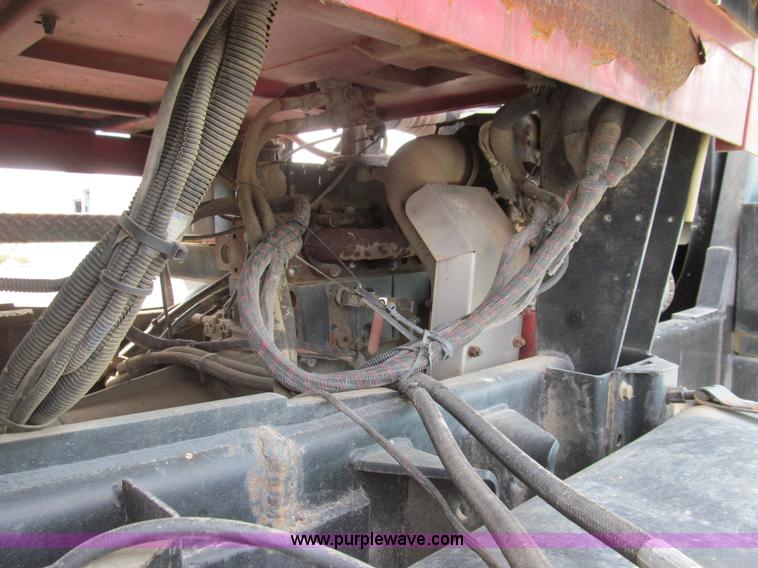 image for item E3537 2000 Case IH Titan FLX3300B dry floater truck