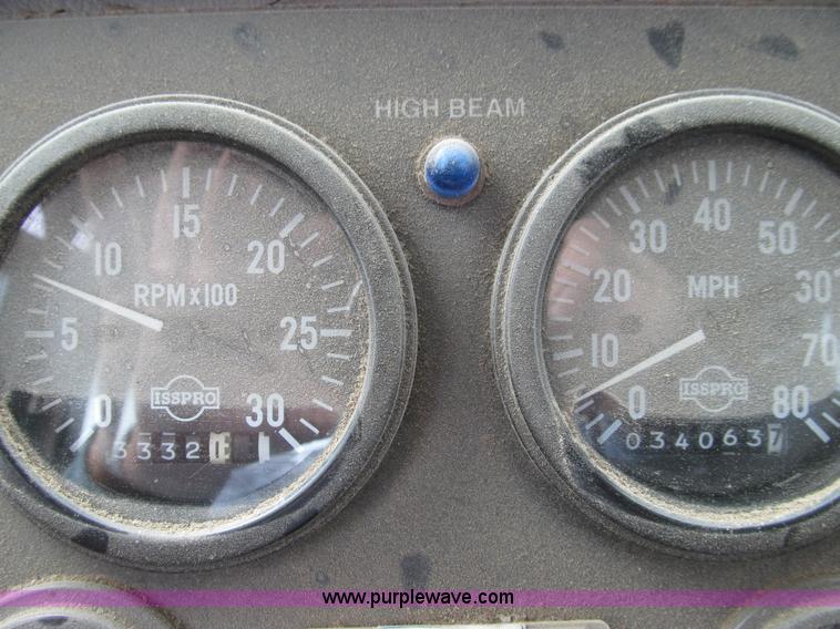 image for item E3537 2000 Case IH Titan FLX3300B dry floater truck