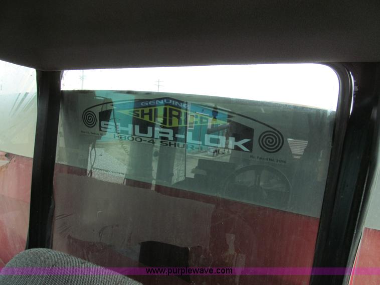 image for item E3537 2000 Case IH Titan FLX3300B dry floater truck