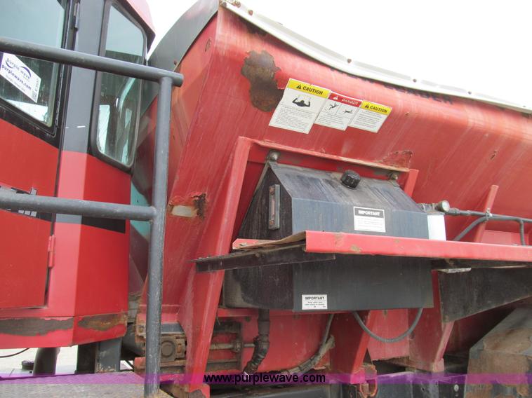 image for item E3537 2000 Case IH Titan FLX3300B dry floater truck