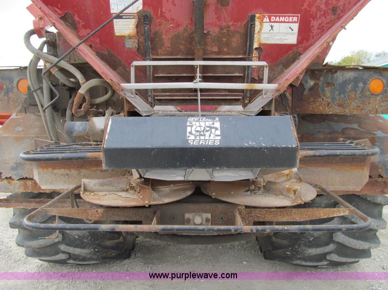 image for item E3537 2000 Case IH Titan FLX3300B dry floater truck