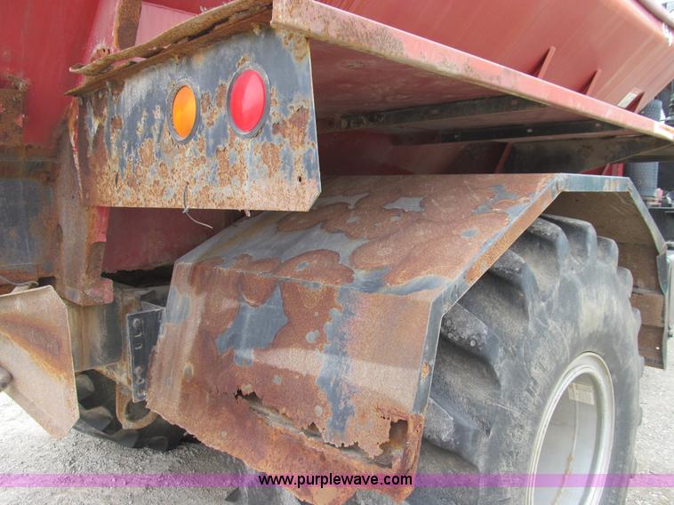 image for item E3537 2000 Case IH Titan FLX3300B dry floater truck