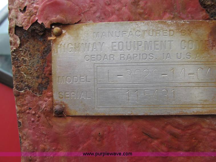 image for item E3537 2000 Case IH Titan FLX3300B dry floater truck