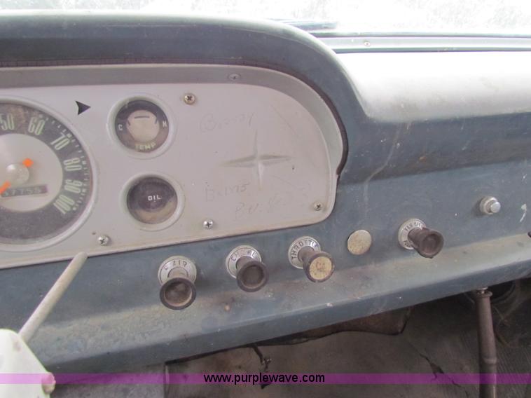 image for item E8092 1958 Ford F500 pickup truck