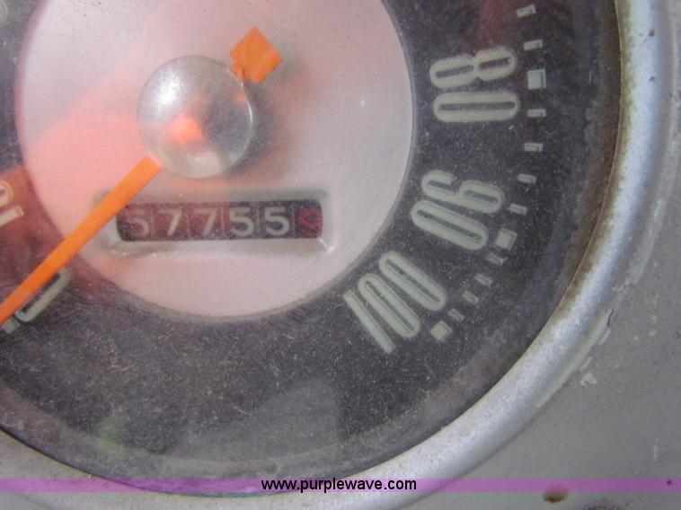 image for item E8092 1958 Ford F500 pickup truck