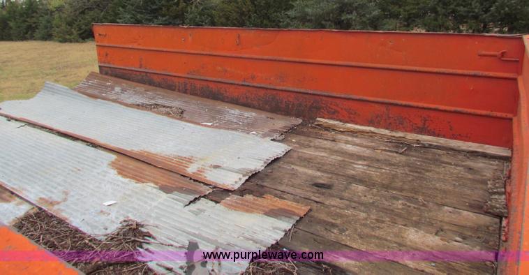 image for item E8092 1958 Ford F500 pickup truck